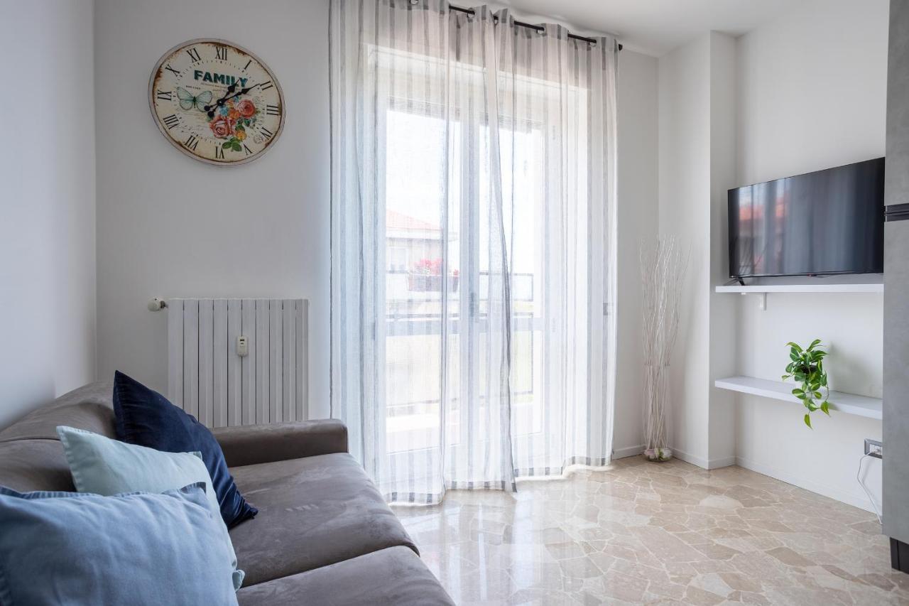 Milano City Apartments - Parking And Comfort - Spacious Apt Up To 8 Pax 외부 사진