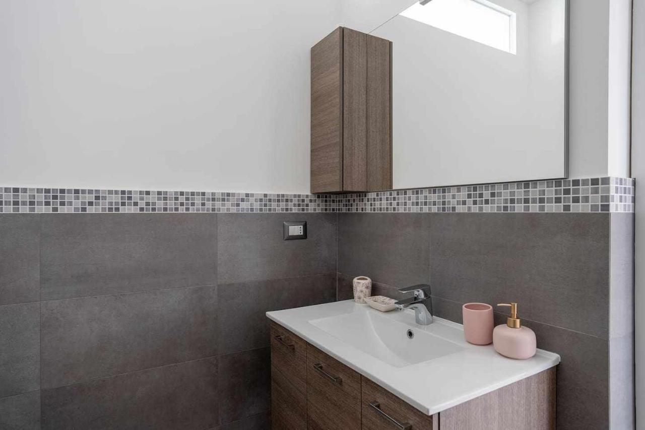 Milano City Apartments - Parking And Comfort - Spacious Apt Up To 8 Pax 외부 사진