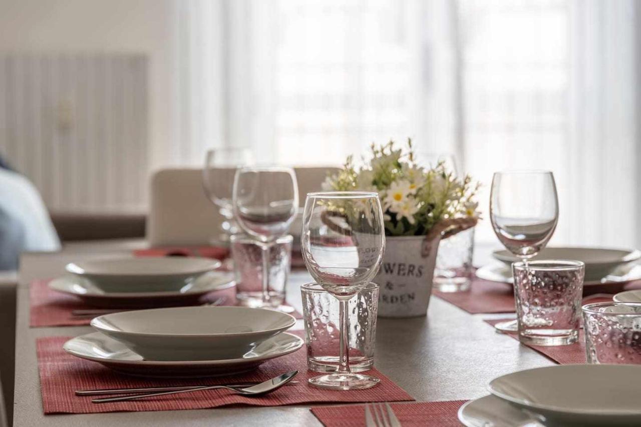 Milano City Apartments - Parking And Comfort - Spacious Apt Up To 8 Pax 외부 사진